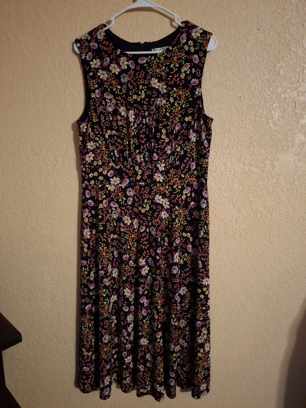 London Style Floral Midi Dress in Black, Pink and Green